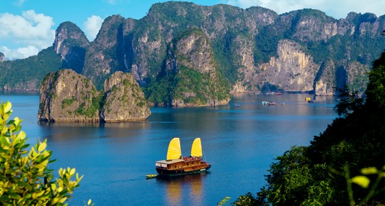 BAI TU LONG BAY CRUISES AND TOURS
